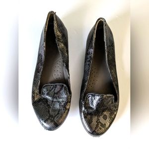 Snakeskin Loafer Size 8W